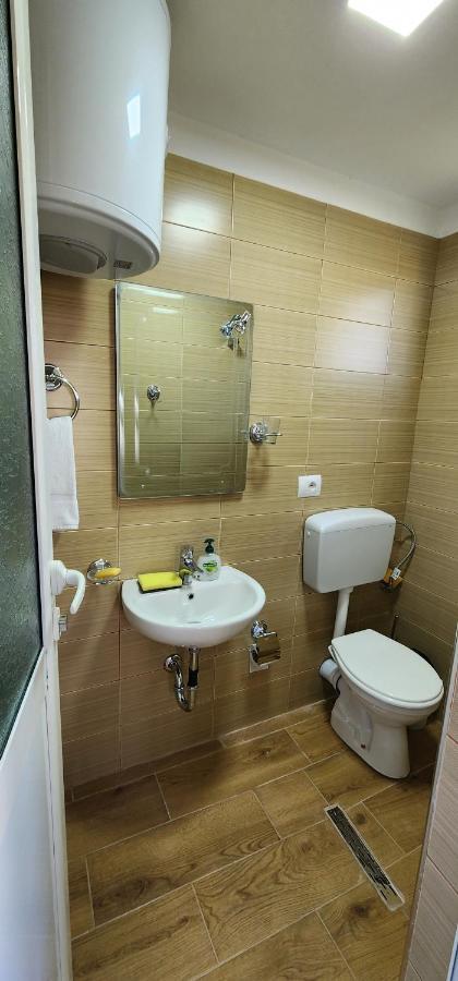 Apartament Teuta Përmet Exteriér fotografie
